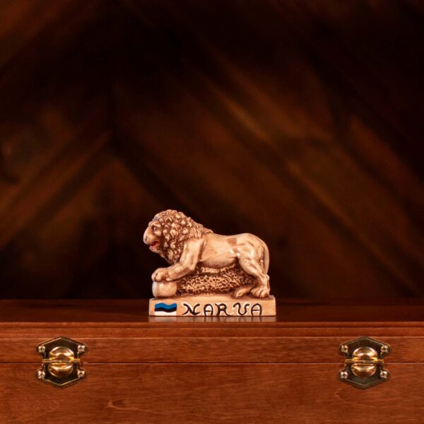 Ceramic souvenir "Swedish Lion" - Image 2