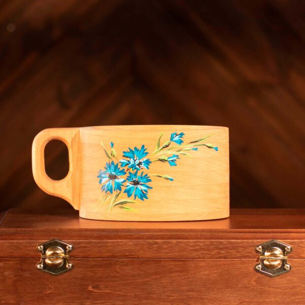 Cream pitcher with cornflowers