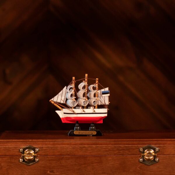 Decorative sailboat 10cm