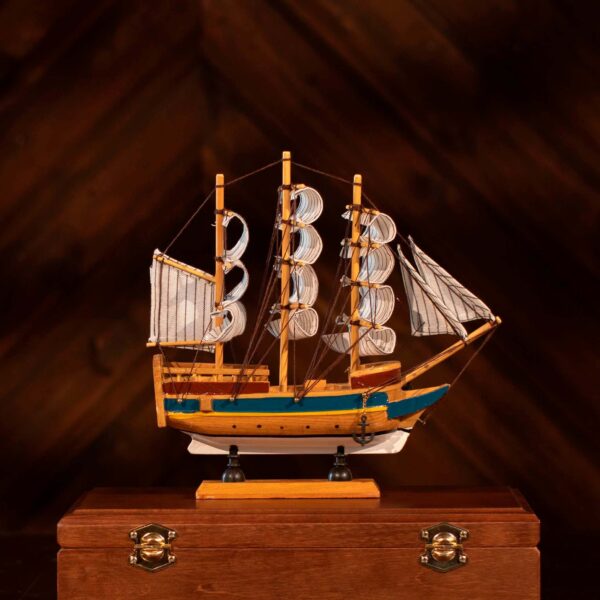 Decorative sailboat - Image 2