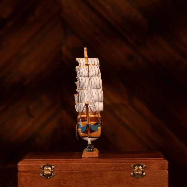 Decorative sailboat - Image 4