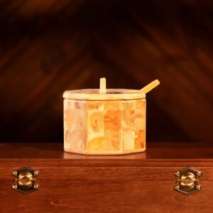 Sugar container from juniper with spoon